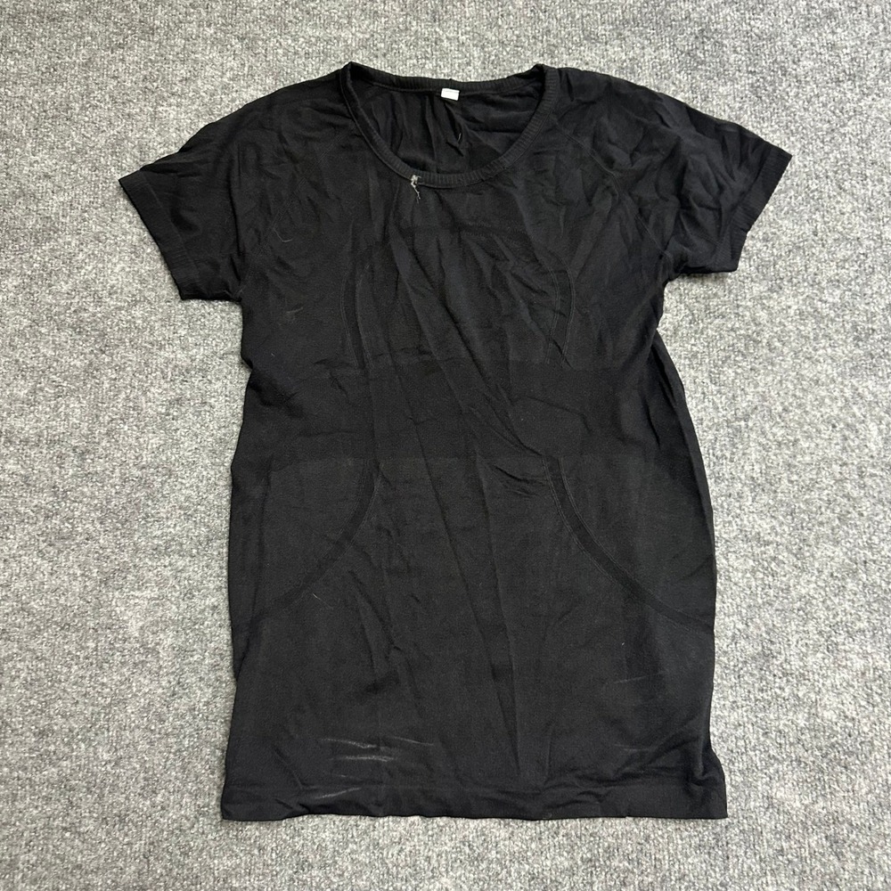 Lululemon Swiftly Tech Shirt Womens Size 6 Black Short Sleeve Athletic Yoga Snag